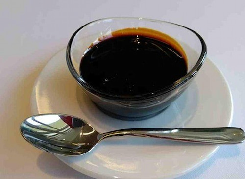 تصویر 2 از شیره خرما غلیظ با طعم طبیعی و رنگ تیره براق